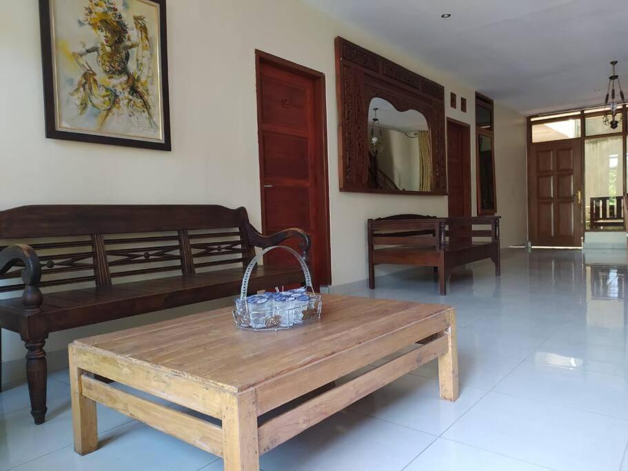 Hazel House With Swimming Pool By Grorental Bandung Exteriör bild